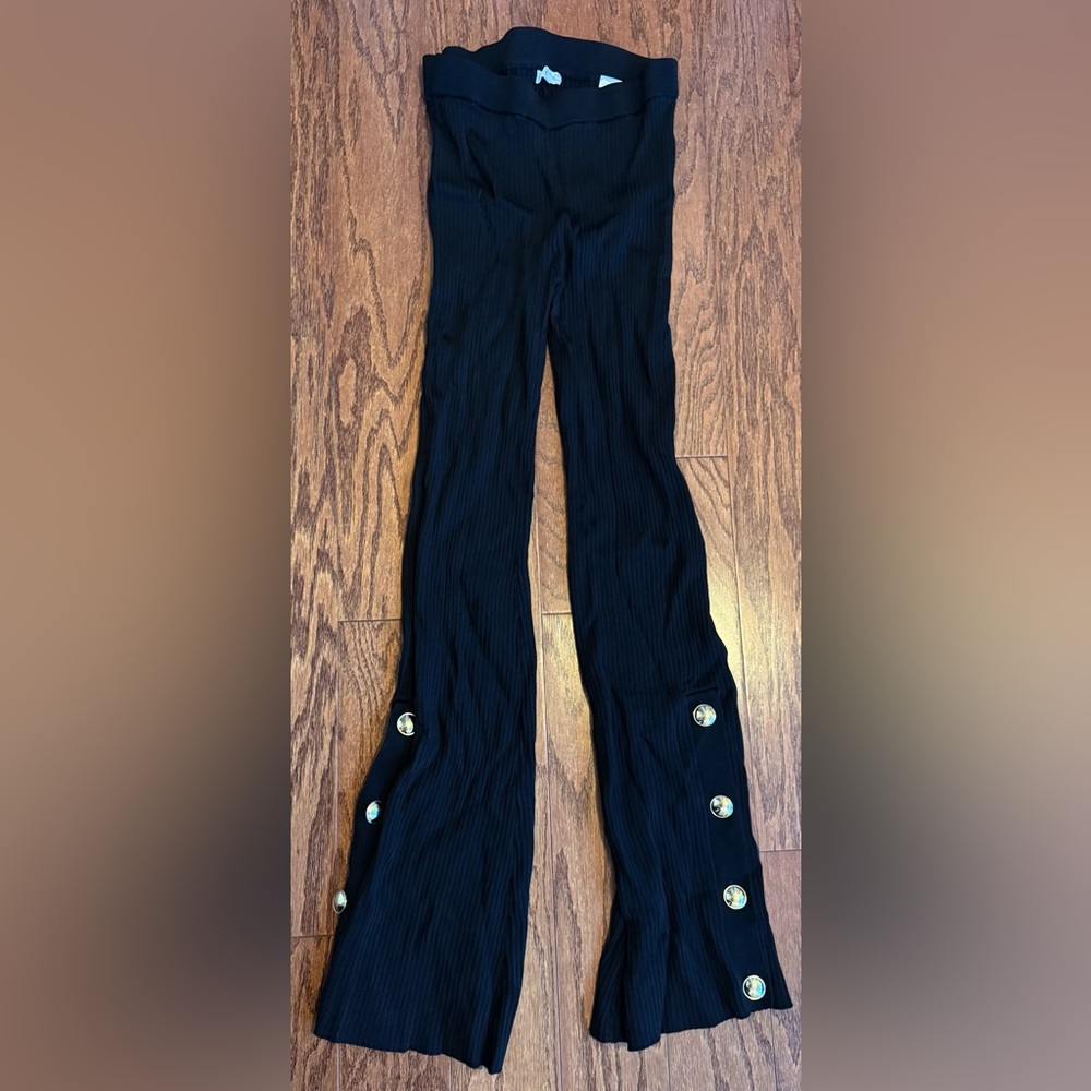 Good American Black Stretch Long Flare Leg Button Detail Ribbed Pants 3